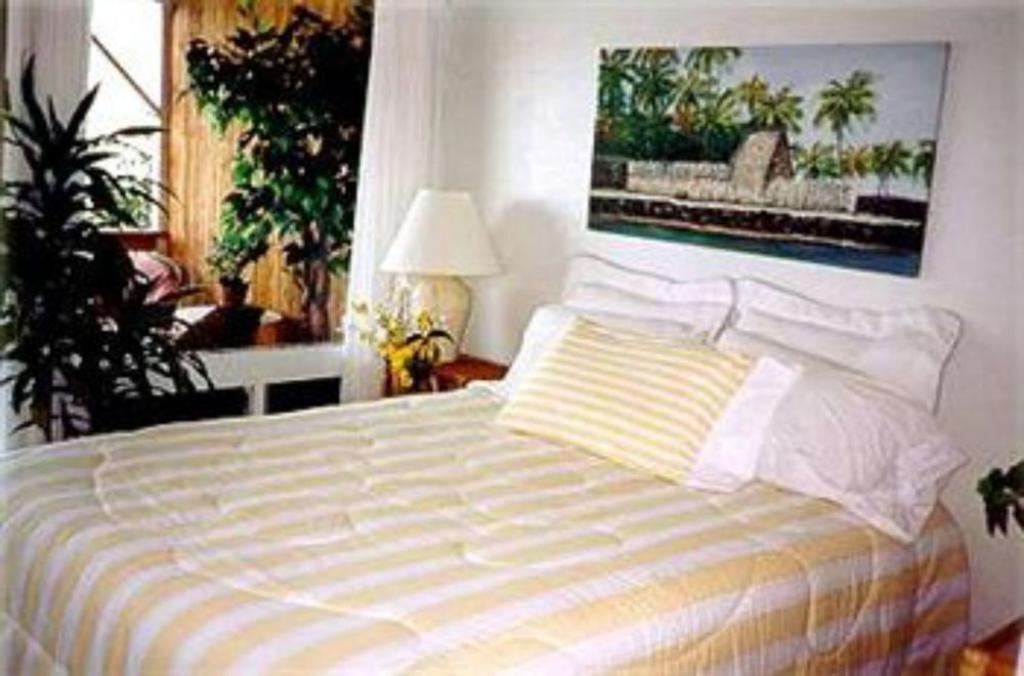 Hale-Hoola B & B Captain Cook Bagian luar foto